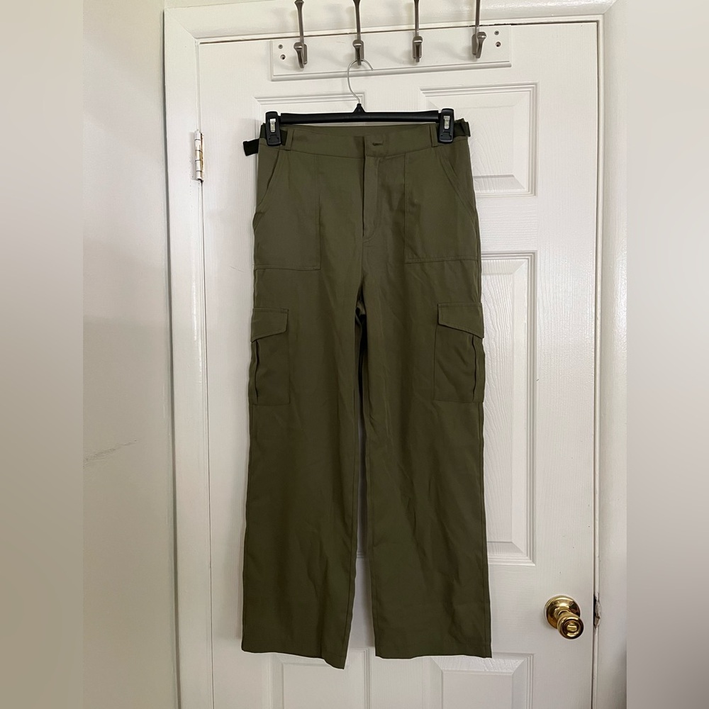 Medium Green Adjustable Waistband Cargo Pants